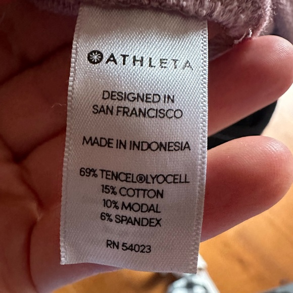 Athleta Bandha yoga long sleeve sweatshirt - Picture 7 of 8